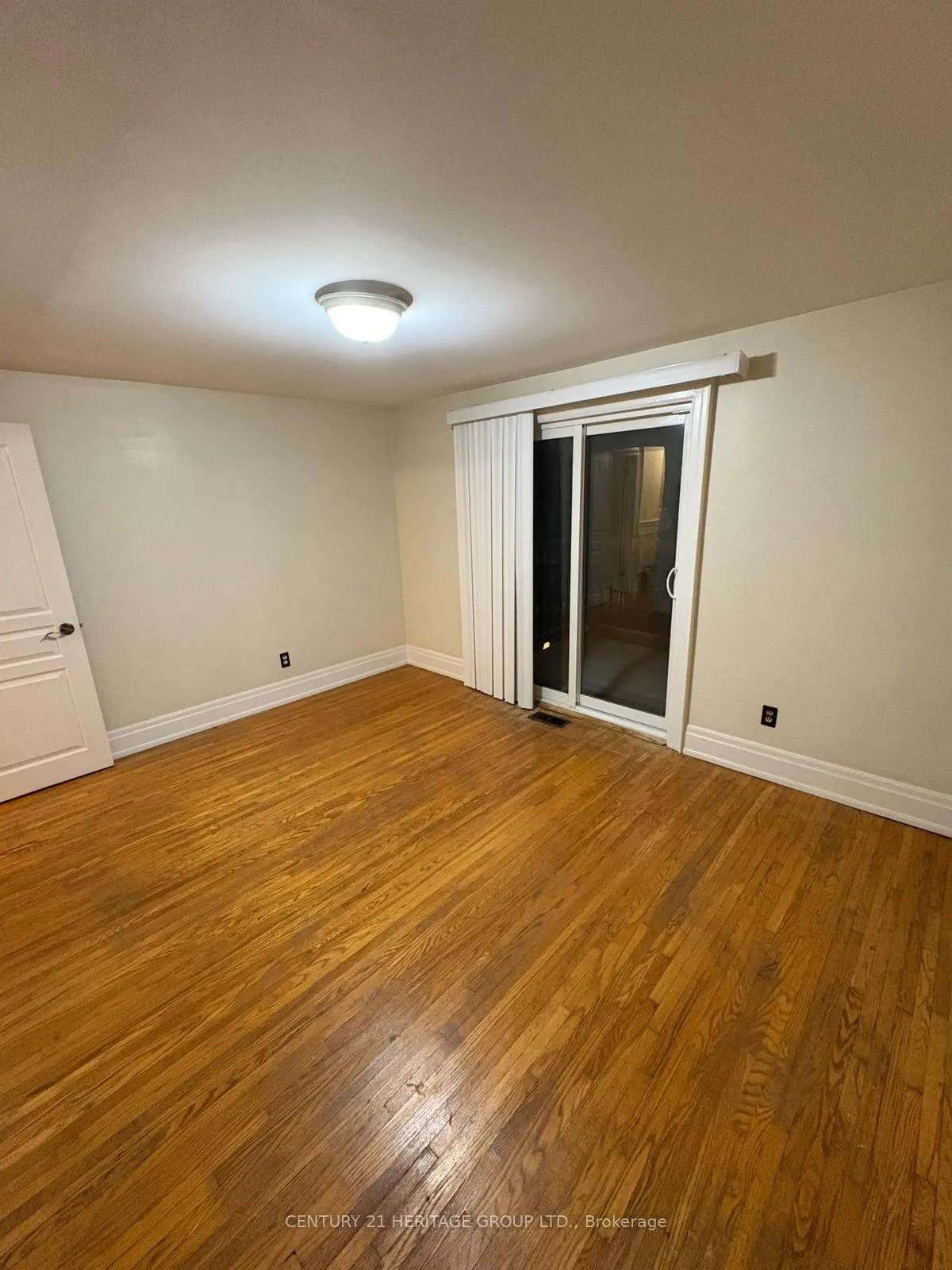 Photo 20 of Unit MAIN, 9 Dunham Crescent, Aurora, Aurora Heights — HOMEH