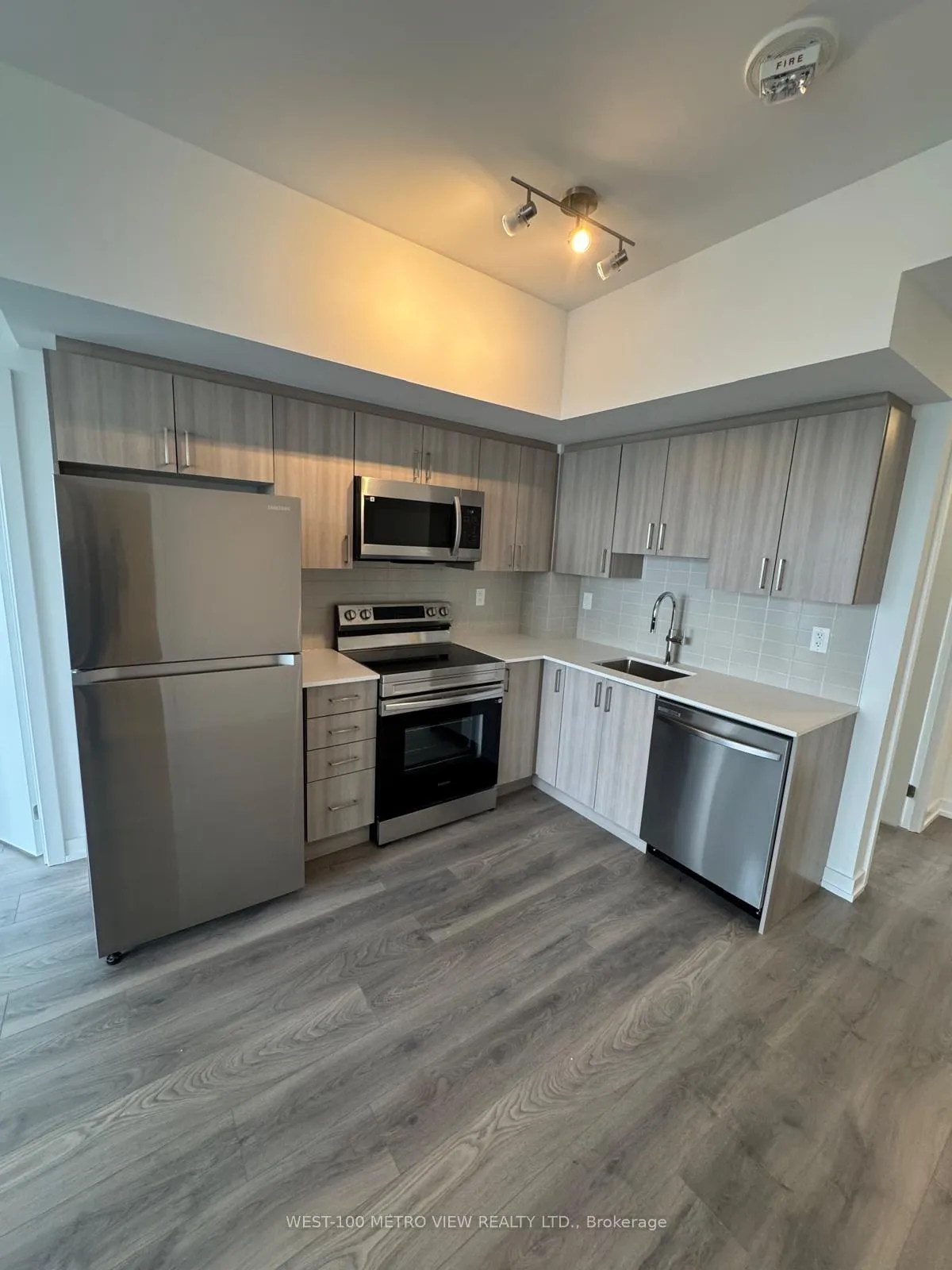 Photo 2 of Unit 2708, 1435 Celebration Drive, Pickering, Bay Ridges — HOMEH