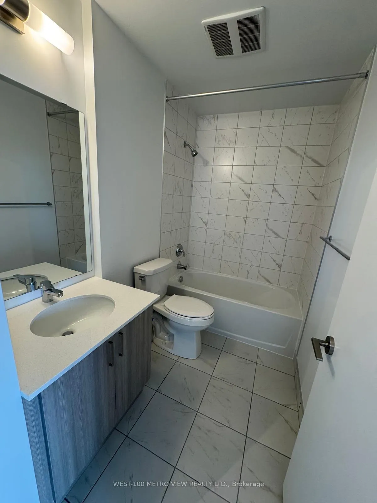 Photo 5 of Unit 2708, 1435 Celebration Drive, Pickering, Bay Ridges — HOMEH