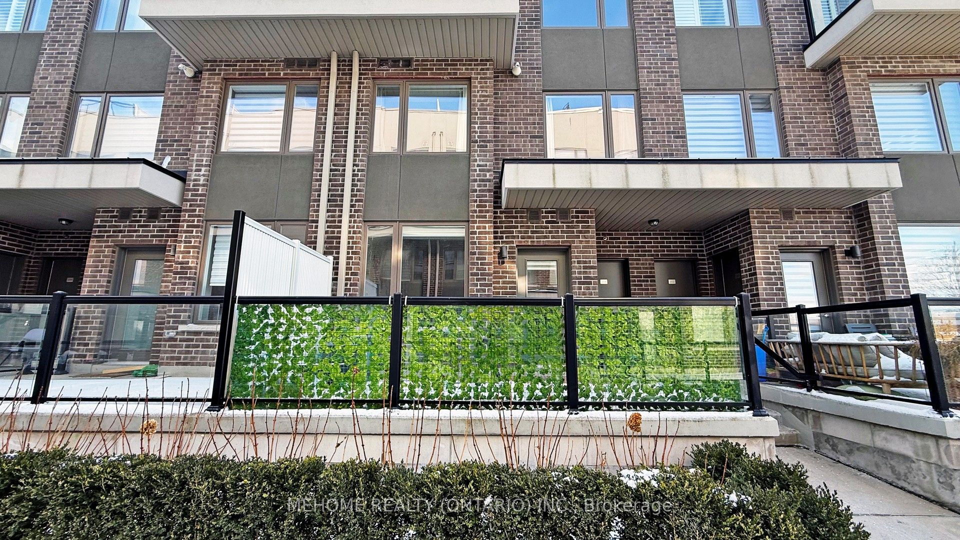Photo 3 of Unit 203, 1460 Whites Road, Pickering, Dunbarton — HOMEH