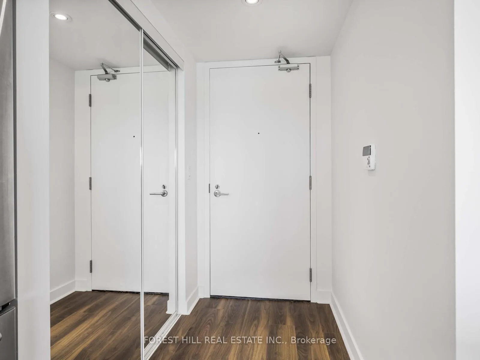 Photo 3 of Unit 510, 58 Orchard View Boulevard, Toronto, Yonge-Eglinton — HOMEH