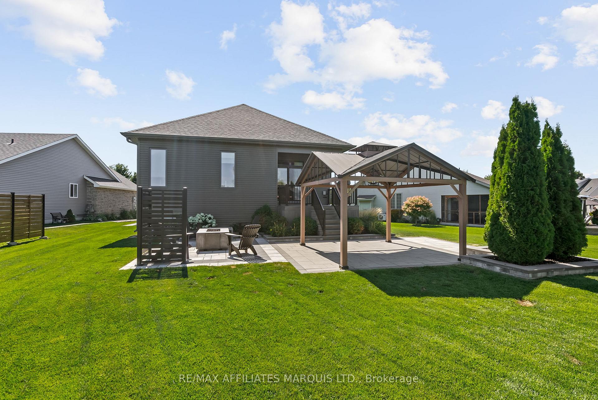 Photo 33 of 2169 Tremblay Avenue, Cornwall — HOMEH