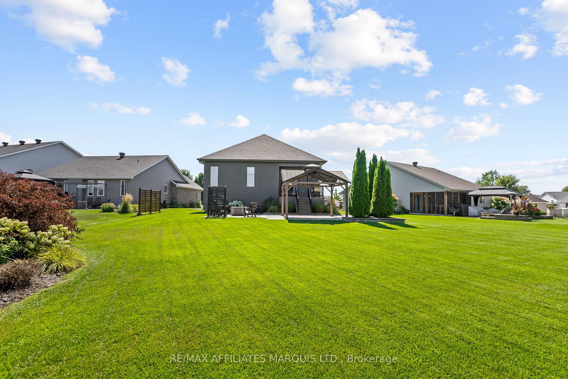 Photo 42 of 2169 Tremblay Avenue, Cornwall — HOMEH
