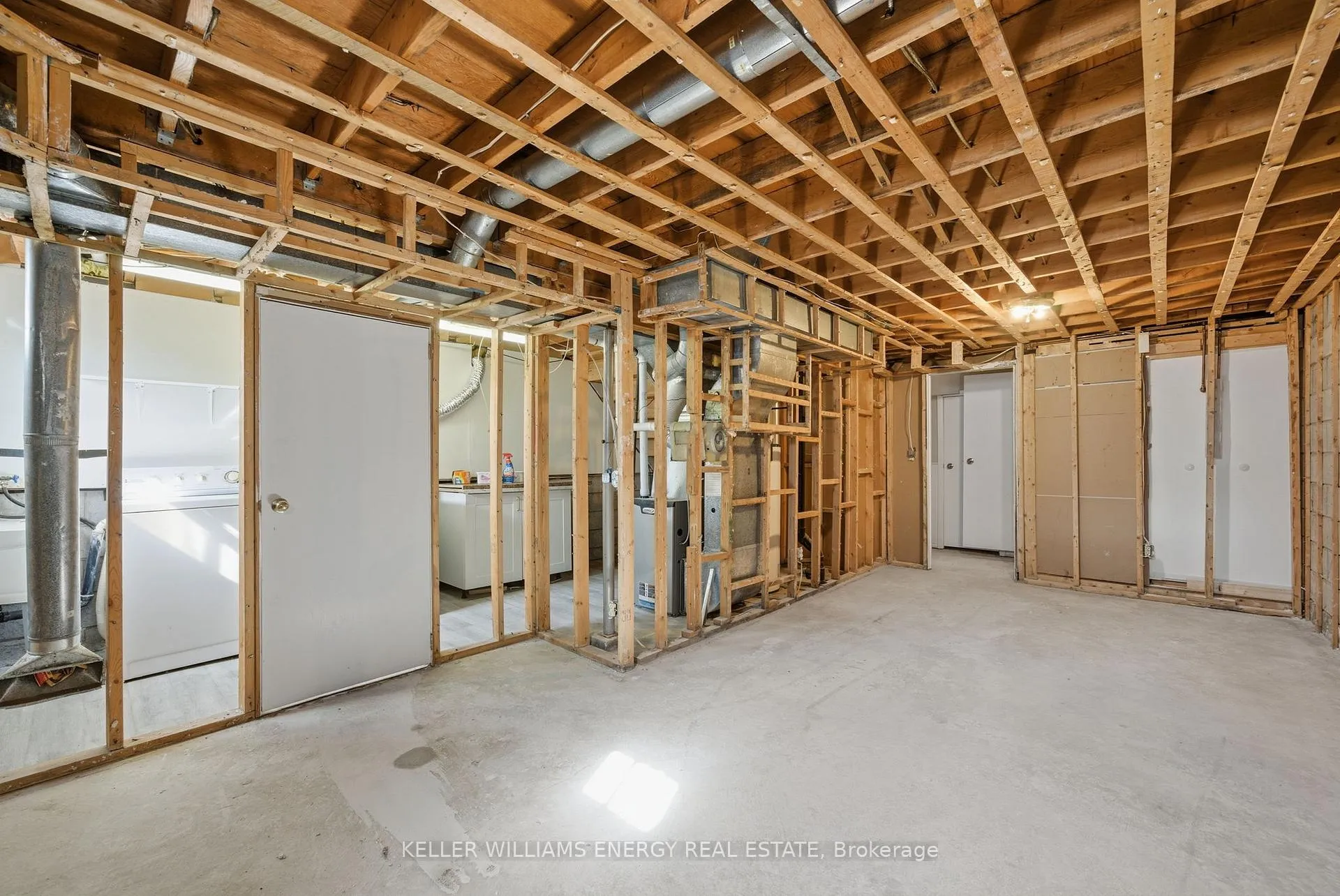 Photo 22 of 428 Lesabre Street, Oshawa, Eastdale — HOMEH