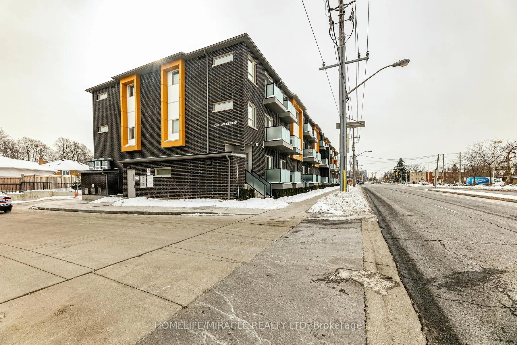 Front of Unit 137, 1081 Danforth Road