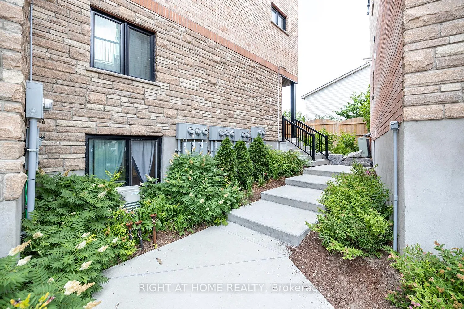 Photo 2 of Unit 7A, 164 Heiman St Street, Kitchener — HOMEH