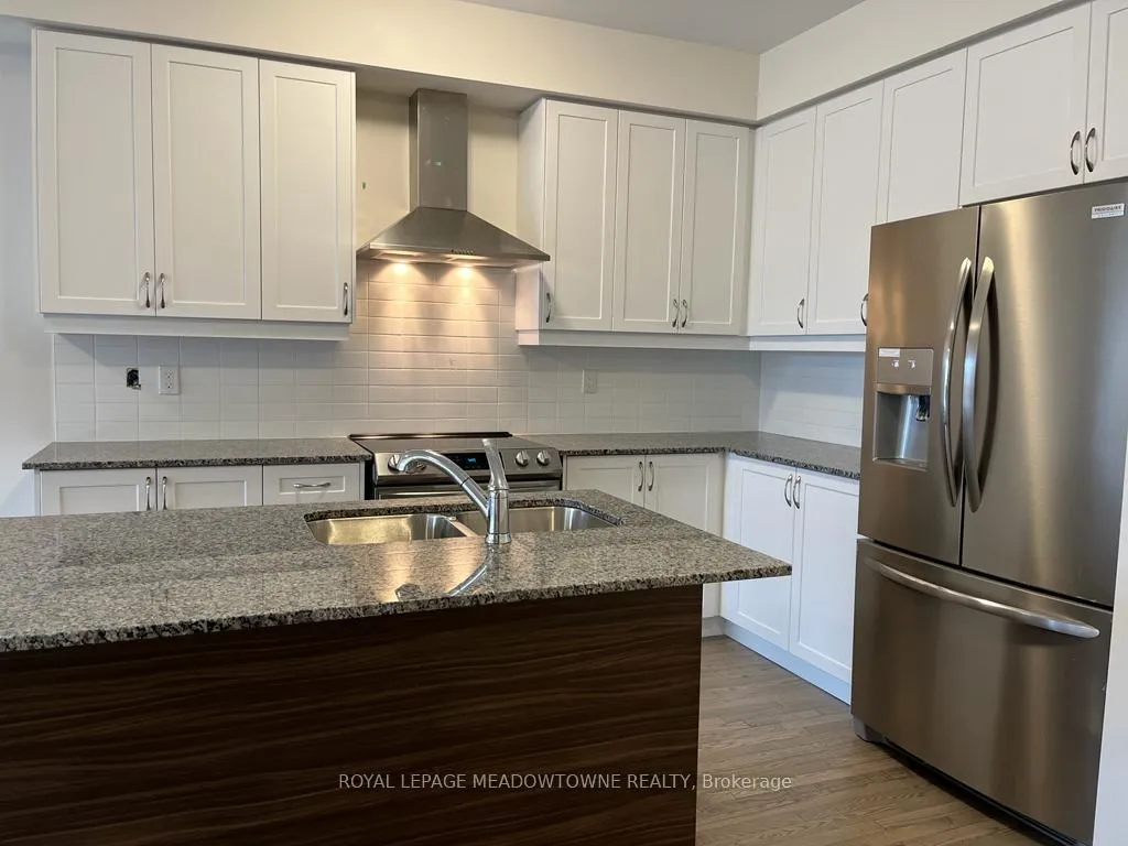 Photo 4 of 45 Eberhardt Drive E, Wasaga Beach — HOMEH