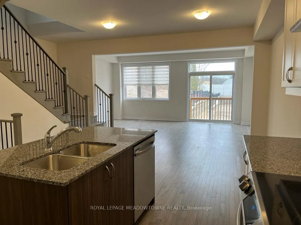 Photo 6 of 45 Eberhardt Drive E, Wasaga Beach — HOMEH