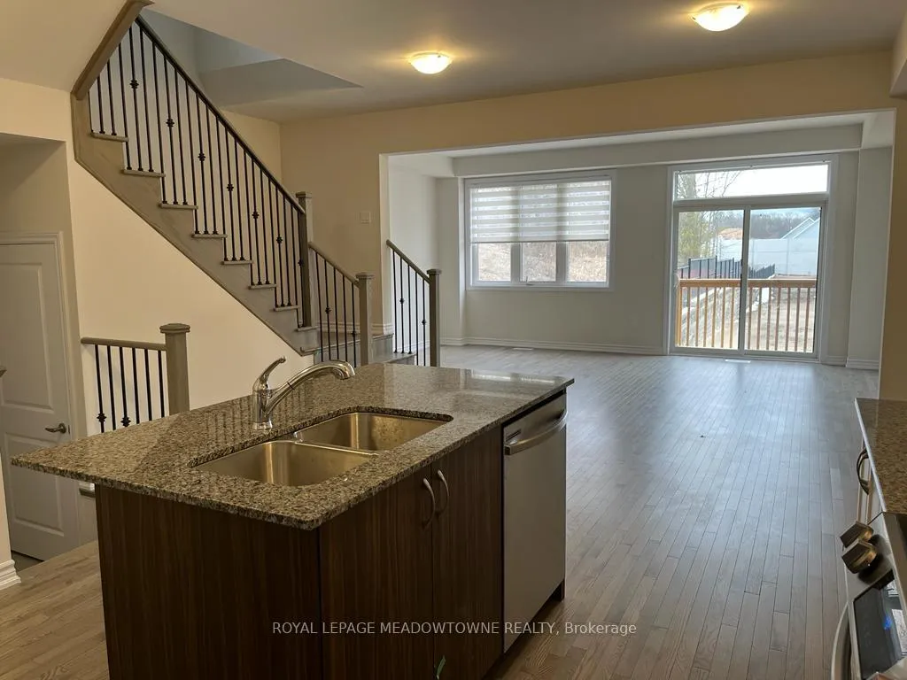 Photo 7 of 45 Eberhardt Drive E, Wasaga Beach — HOMEH