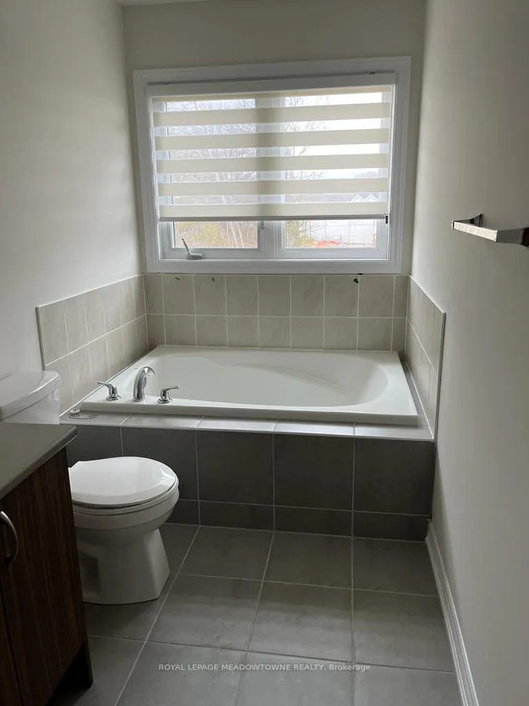 Photo 17 of 45 Eberhardt Drive E, Wasaga Beach — HOMEH