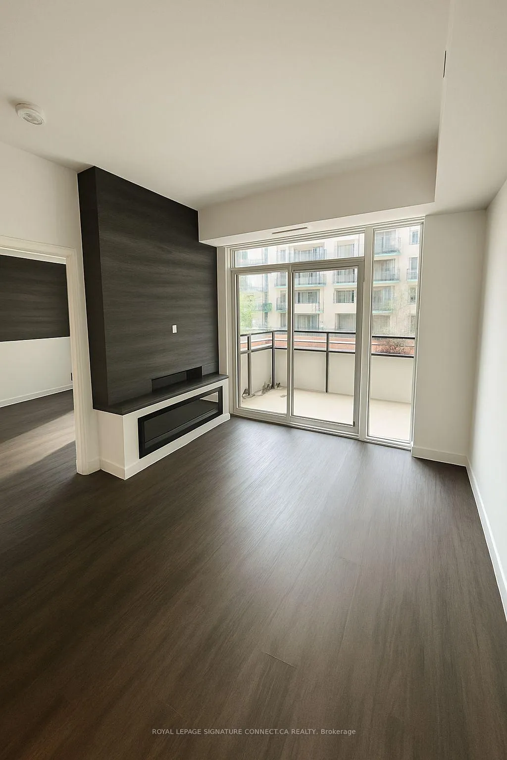 Photo 3 of Unit 435, 1050 Eastern Avenue, Toronto, Greenwood-Coxwell — HOMEH
