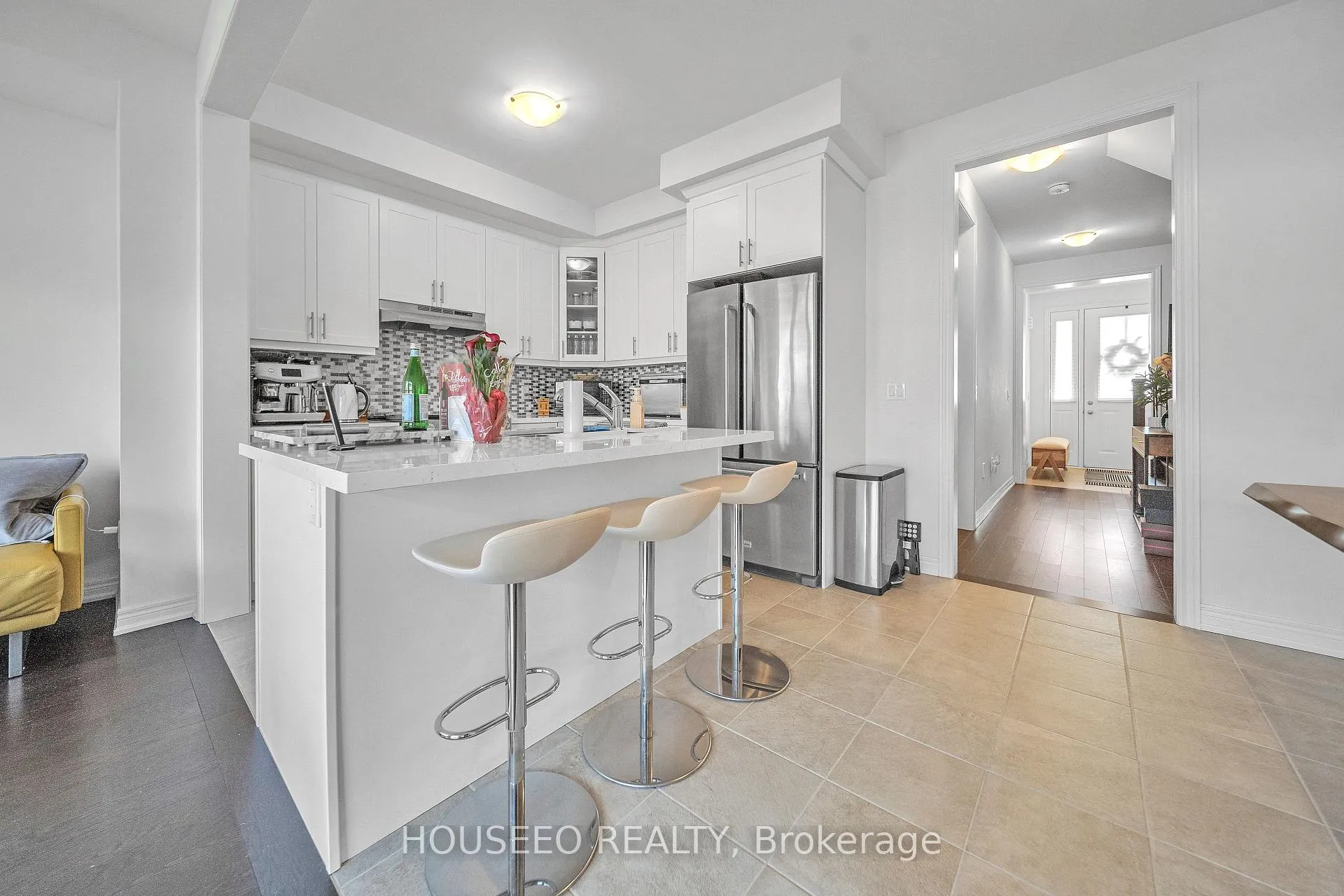 Photo 16 of 1077 Garner Road E, Hamilton, Meadowlands — HOMEH