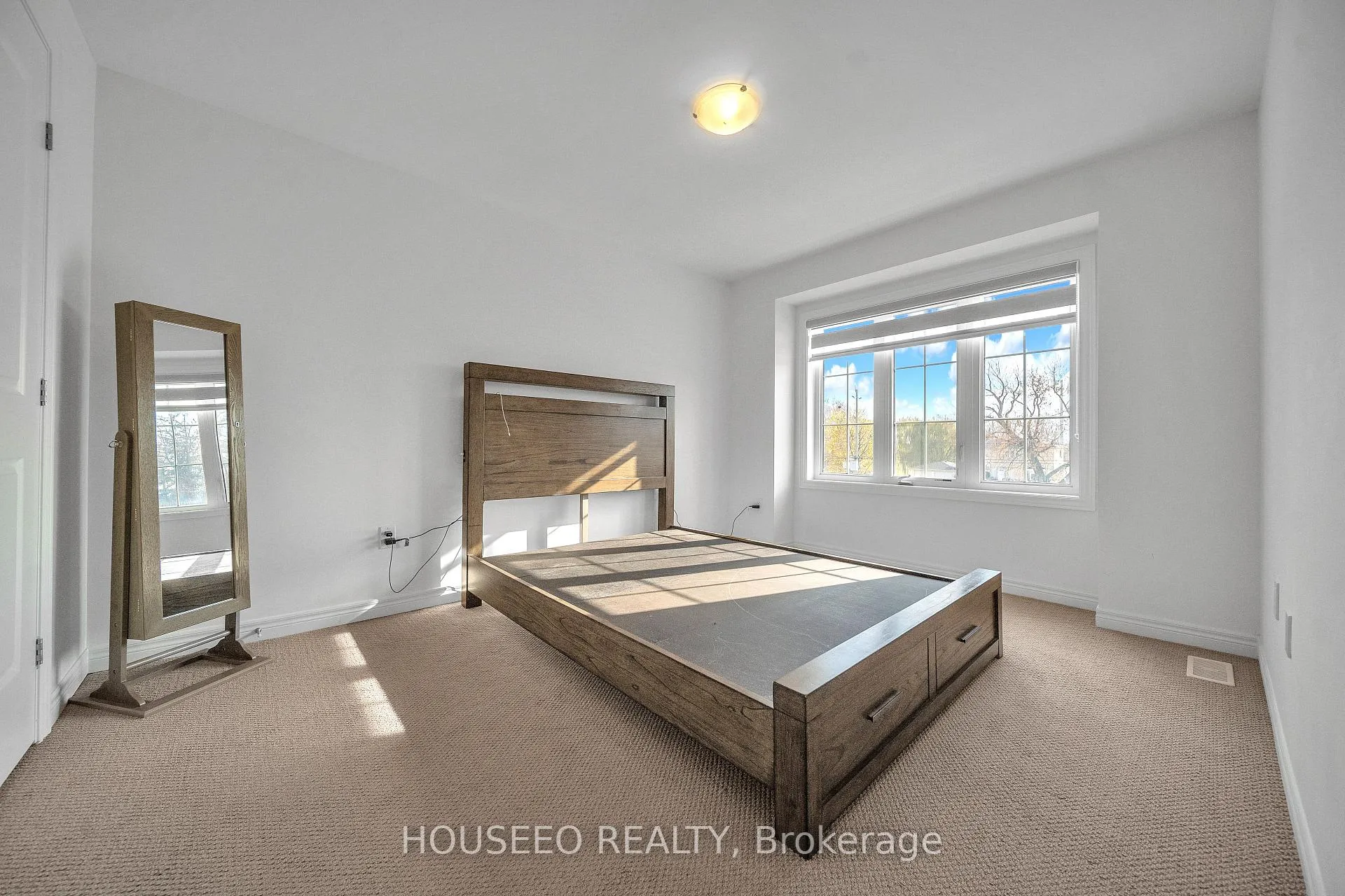 Photo 22 of 1077 Garner Road E, Hamilton, Meadowlands — HOMEH