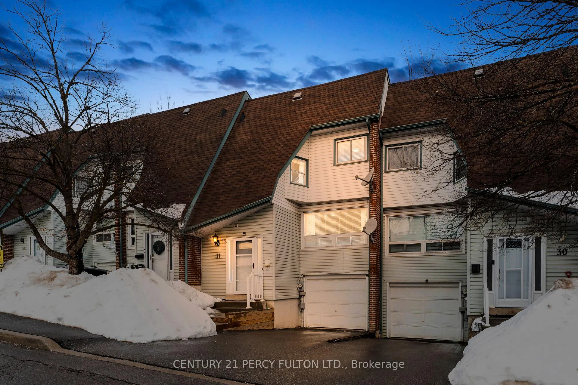Front of Unit 31, 909 King Street