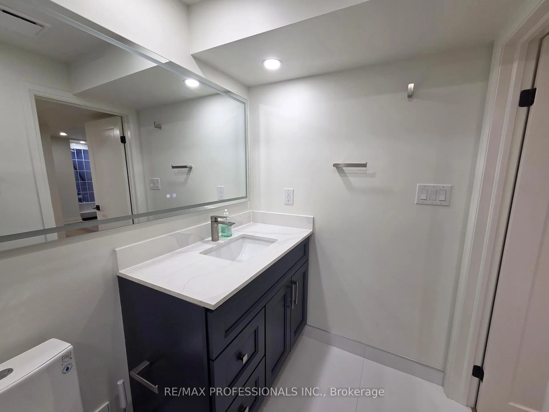 Photo 5 of Unit 2, 63 Brisdale Drive, Brampton, Fletcher's Meadow — HOMEH