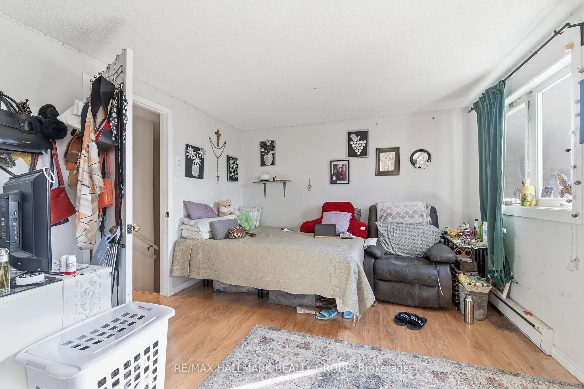 Photo 18 of Unit 9, 1378 Lily Lane, Ottawa, Pineview — HOMEH