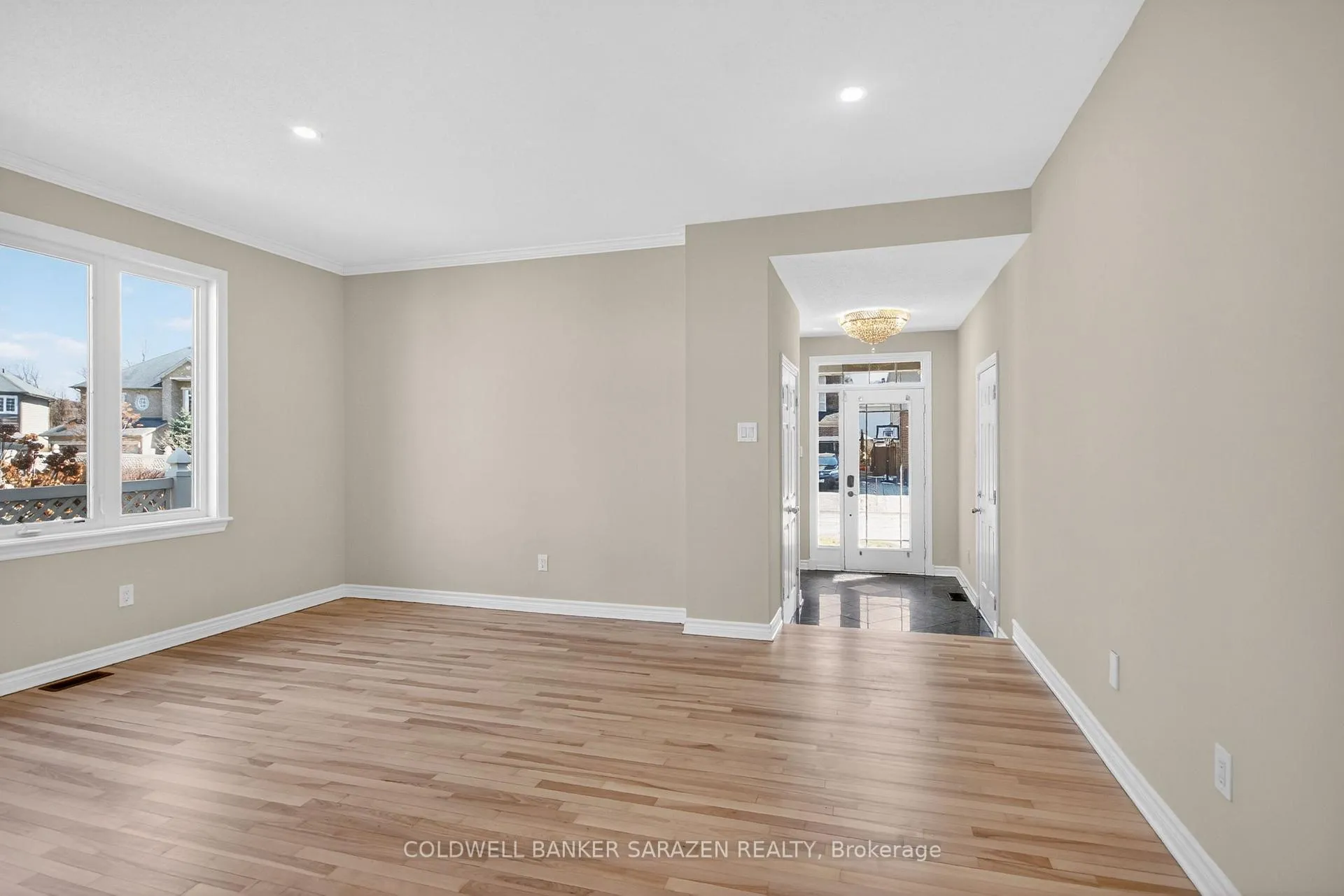 Photo 7 of 147 August Lily Crescent, Ottawa, Riverside South/Gloucester Glen — HOMEH