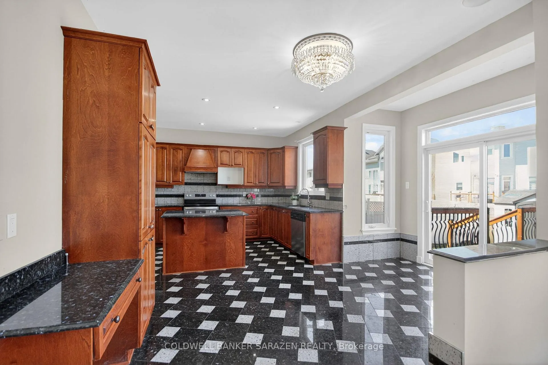 Photo 15 of 147 August Lily Crescent, Ottawa, Riverside South/Gloucester Glen — HOMEH