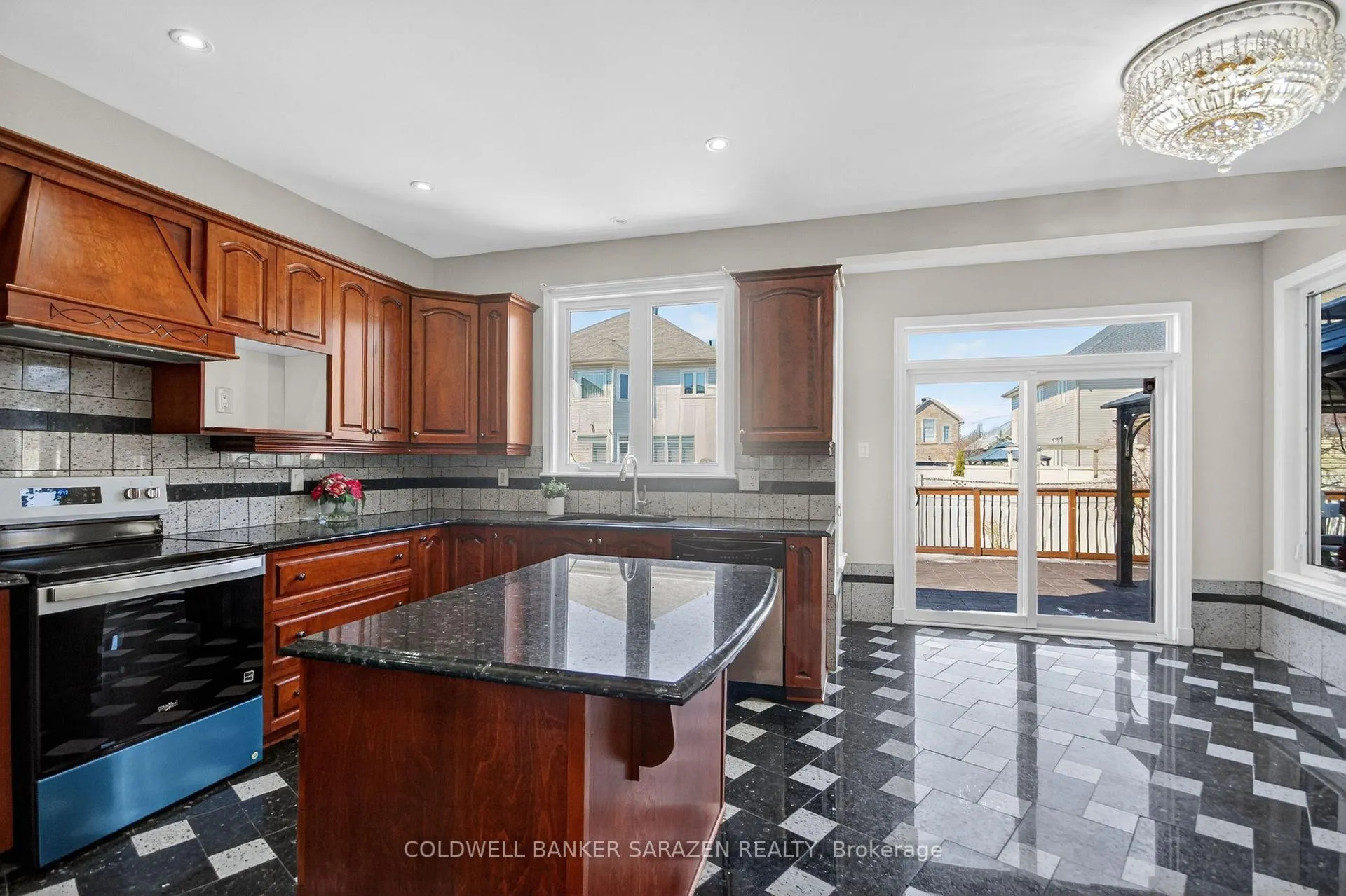 Photo 17 of 147 August Lily Crescent, Ottawa, Riverside South/Gloucester Glen — HOMEH