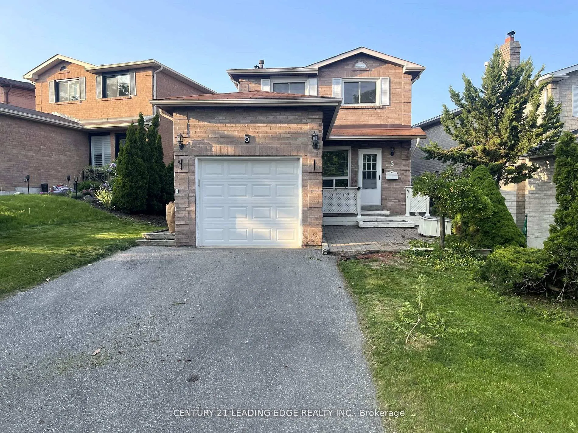 Photo 1 of 5 Trawley Crescent, Ajax, Central — HOMEH