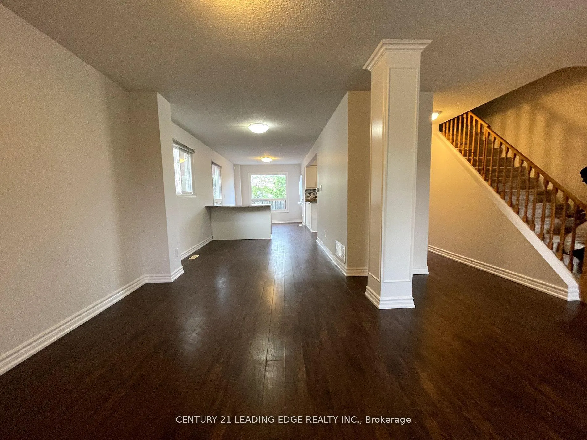 Photo 6 of 5 Trawley Crescent, Ajax, Central — HOMEH