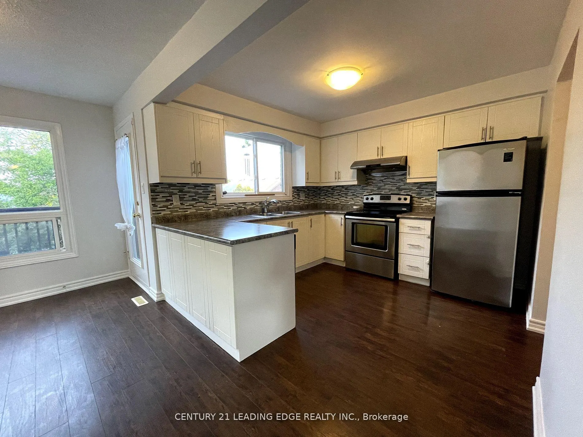 Photo 10 of 5 Trawley Crescent, Ajax, Central — HOMEH