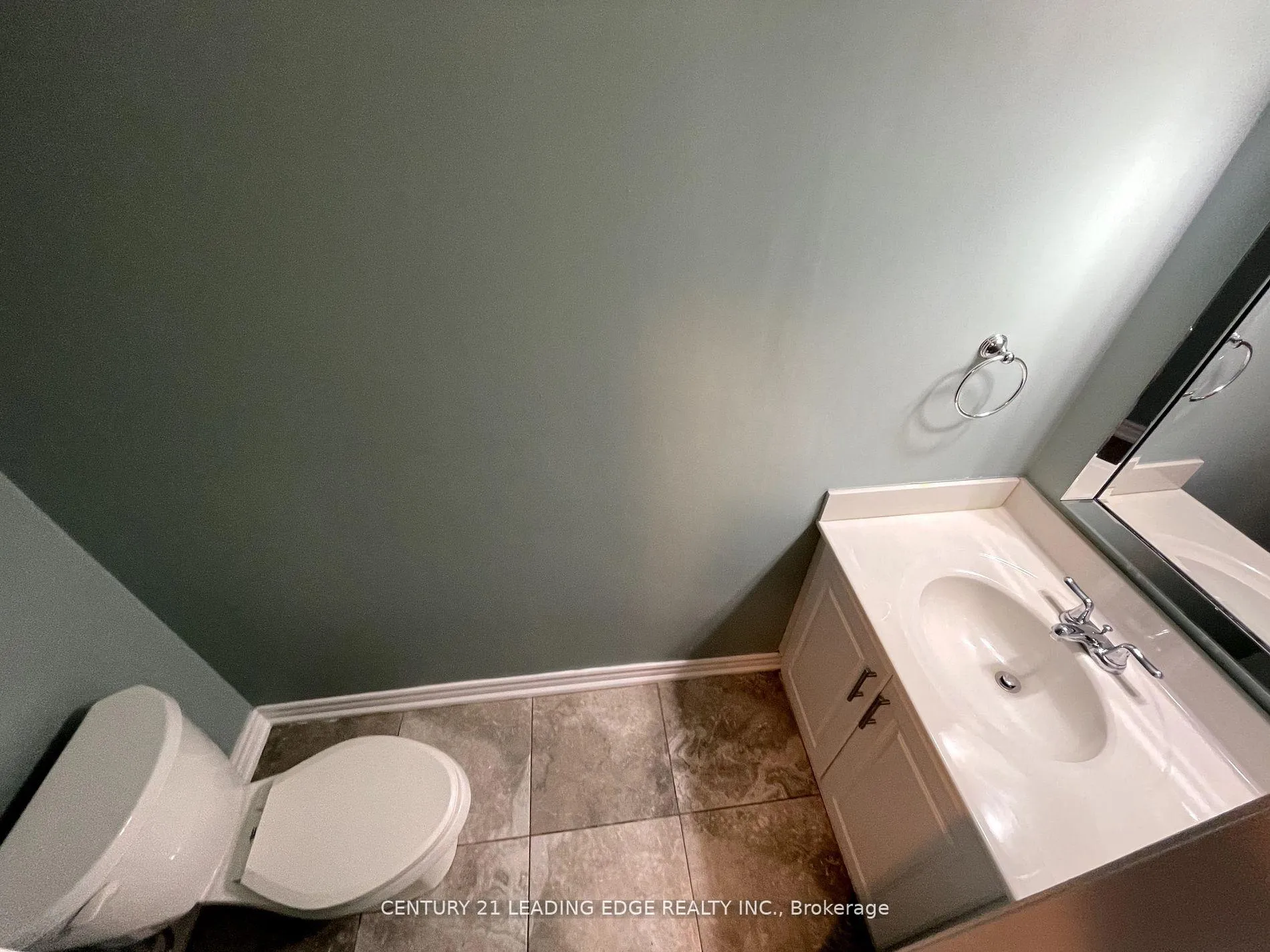 Photo 15 of 5 Trawley Crescent, Ajax, Central — HOMEH