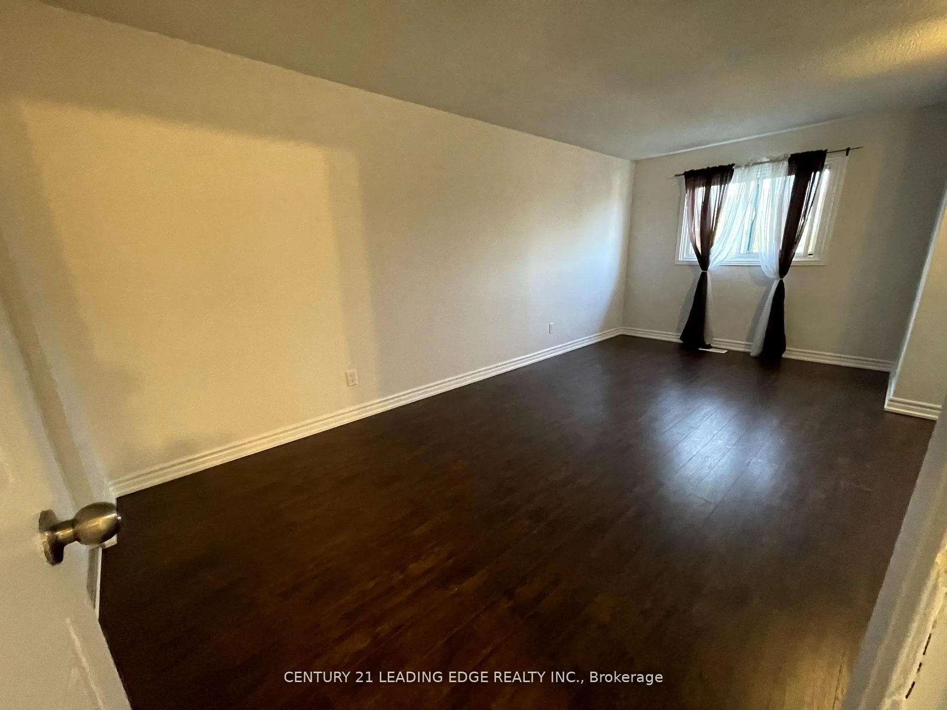 Photo 26 of 5 Trawley Crescent, Ajax, Central — HOMEH