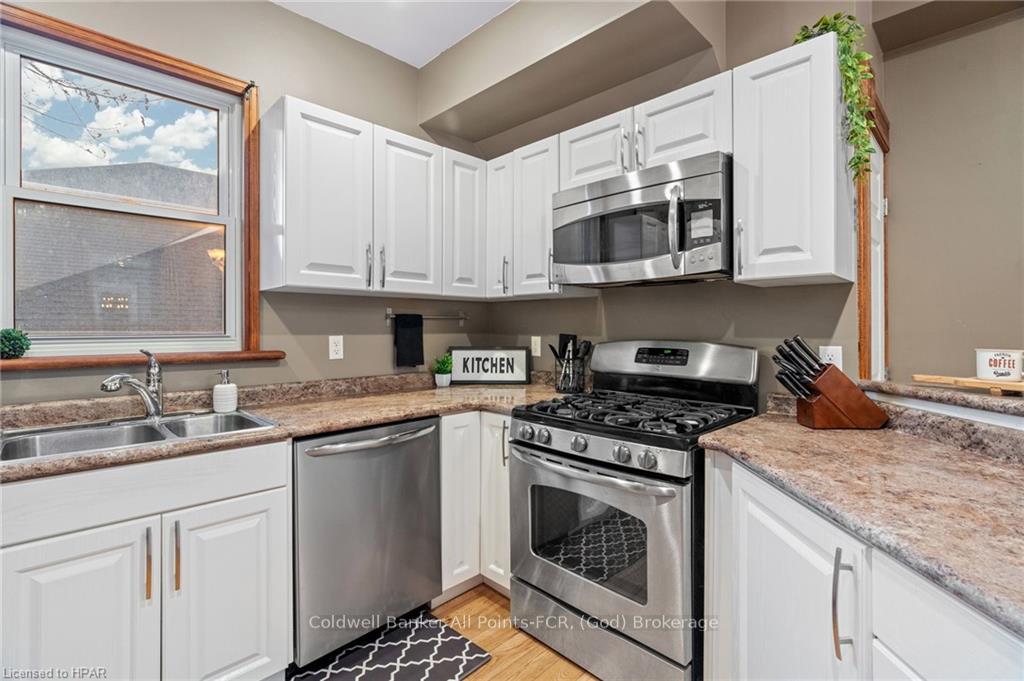 Photo 13 of 88 St David Street, Goderich, Goderich (Town) — HOMEH