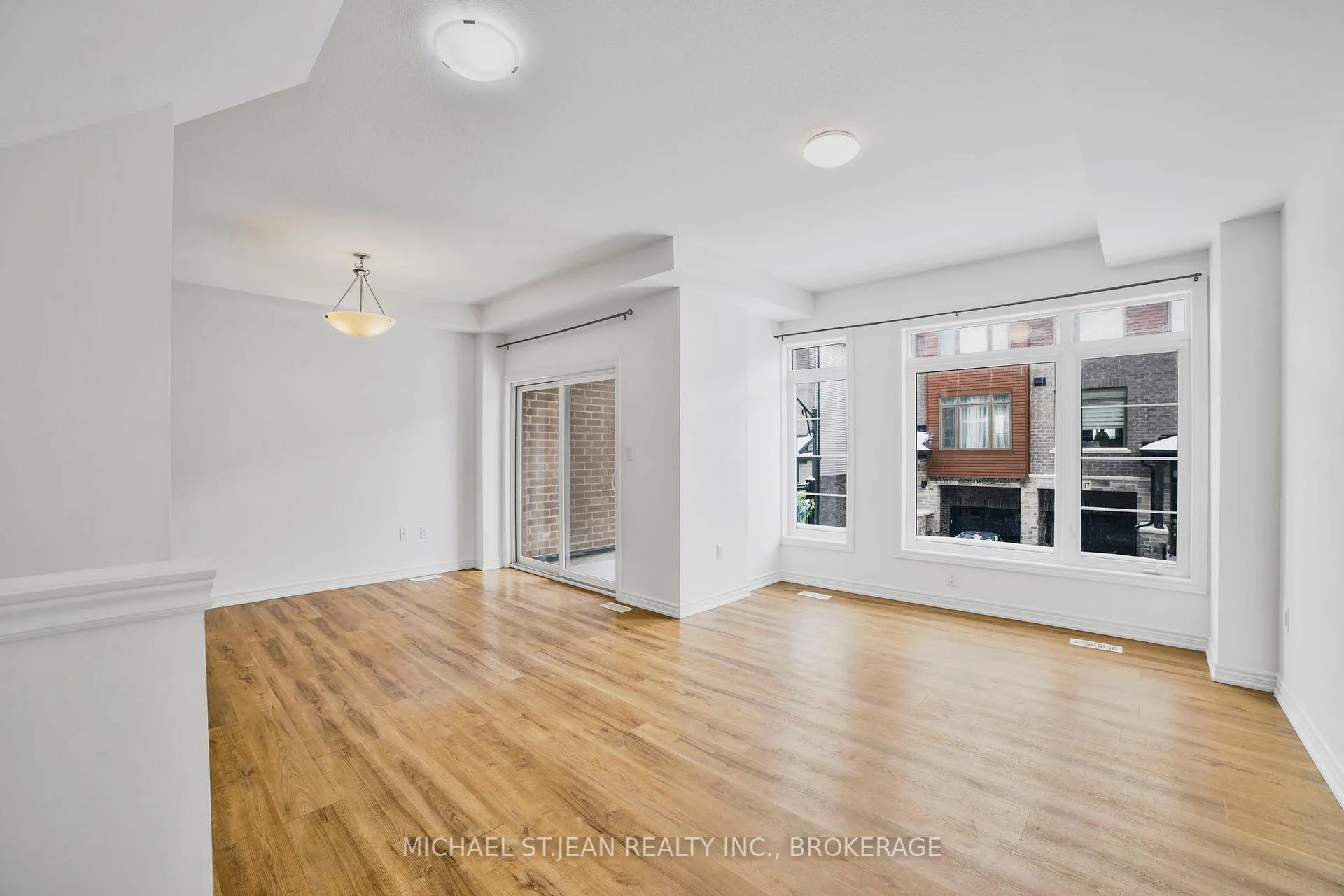 Photo 10 of Unit 70, 575 Woodward Avenue, Hamilton, Parkview — HOMEH