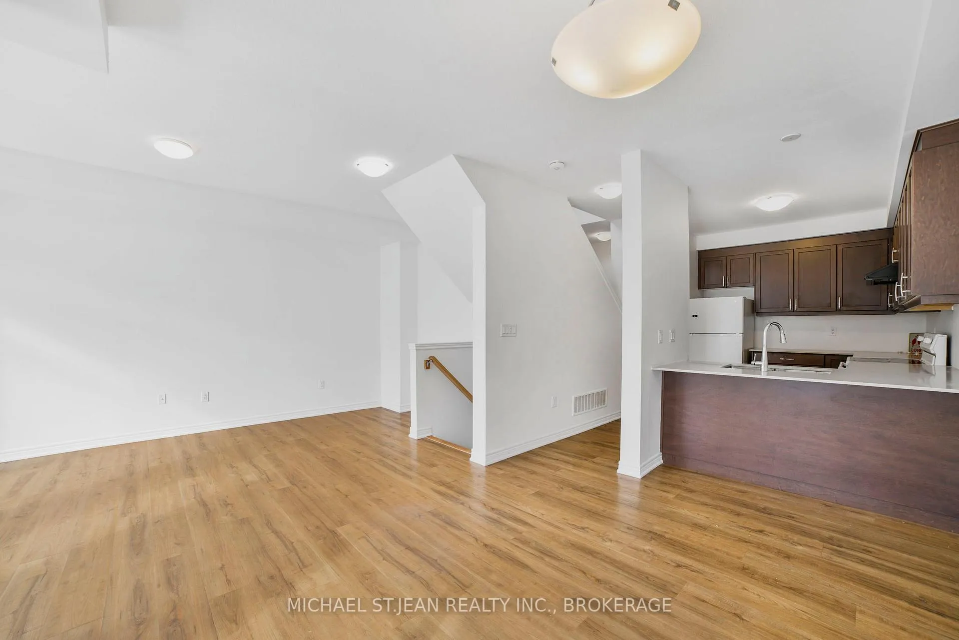 Photo 14 of Unit 70, 575 Woodward Avenue, Hamilton, Parkview — HOMEH