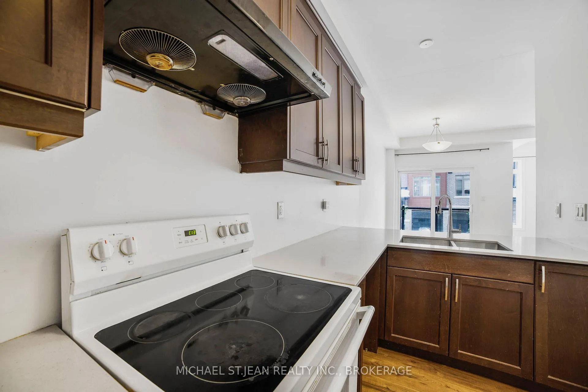 Photo 21 of Unit 70, 575 Woodward Avenue, Hamilton, Parkview — HOMEH