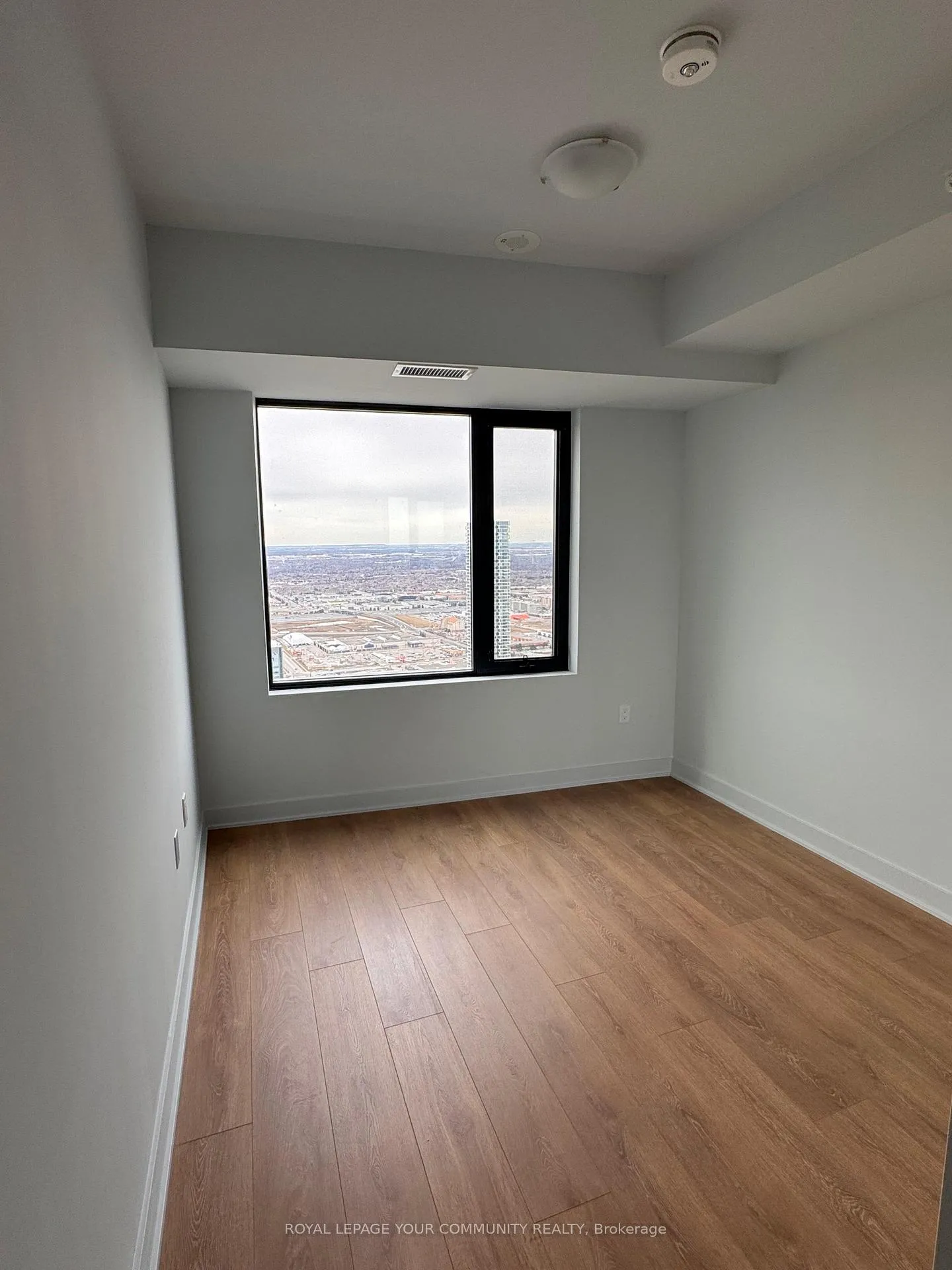 Photo 9 of Unit 5105, 2920 Highway 7 W, Vaughan, Concord — HOMEH