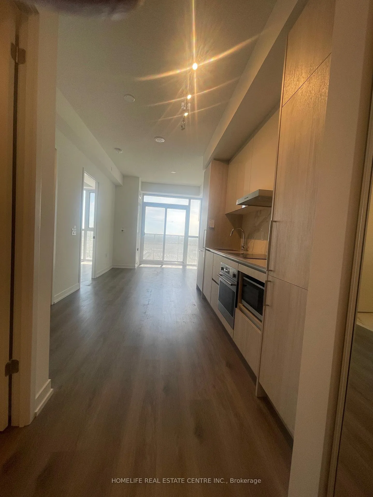 Photo 10 of Unit 2103, 225 Commerce Street, Vaughan, Vaughan Corporate Centre — HOMEH