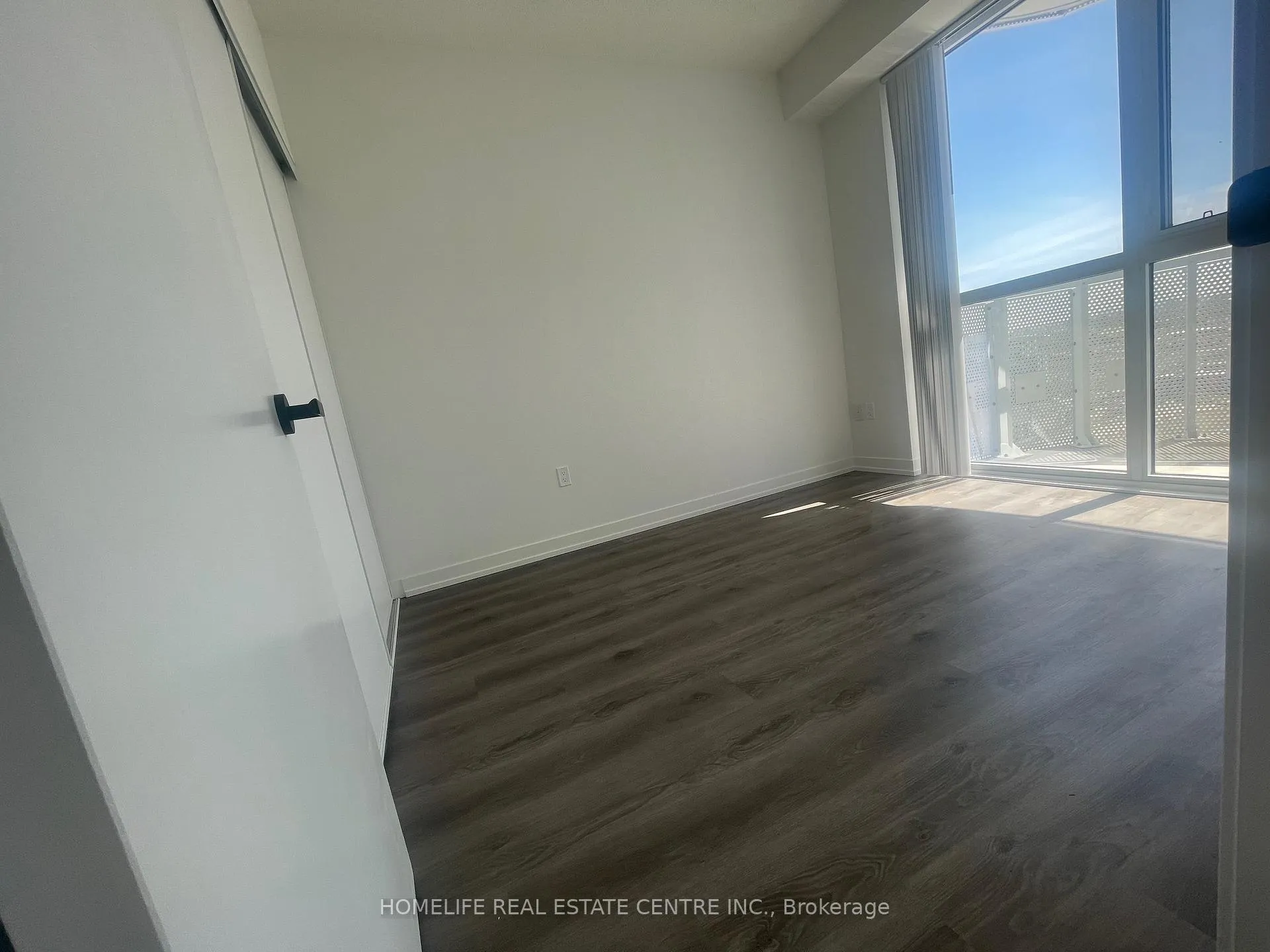 Photo 14 of Unit 2103, 225 Commerce Street, Vaughan, Vaughan Corporate Centre — HOMEH