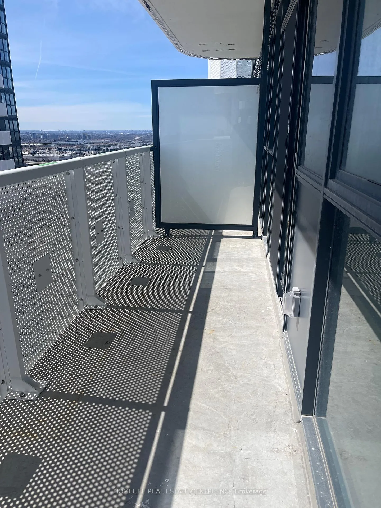 Photo 20 of Unit 2103, 225 Commerce Street, Vaughan, Vaughan Corporate Centre — HOMEH