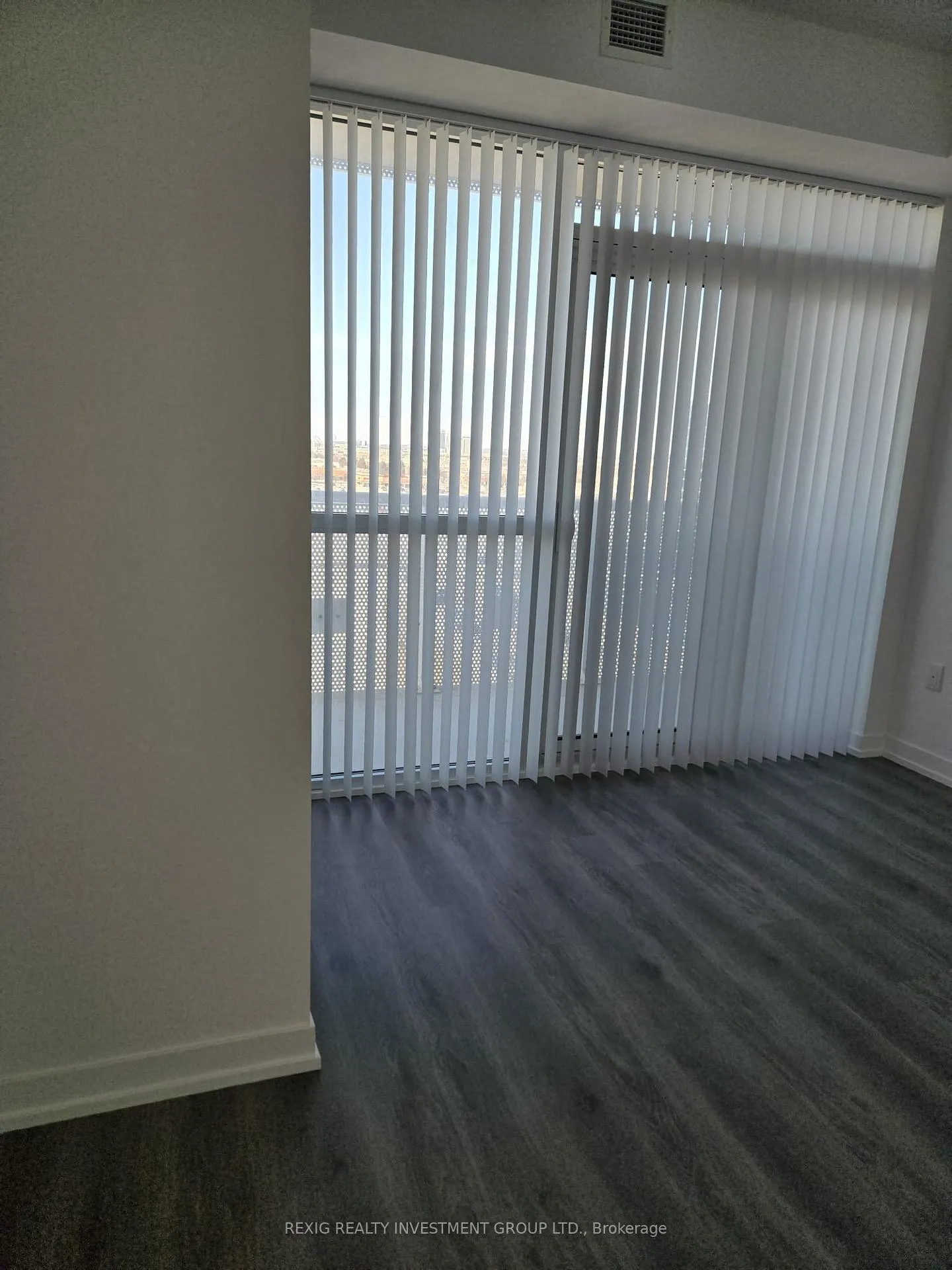 Photo 8 of Unit 809, 225 Commerce Street, Vaughan, Vaughan Corporate Centre — HOMEH