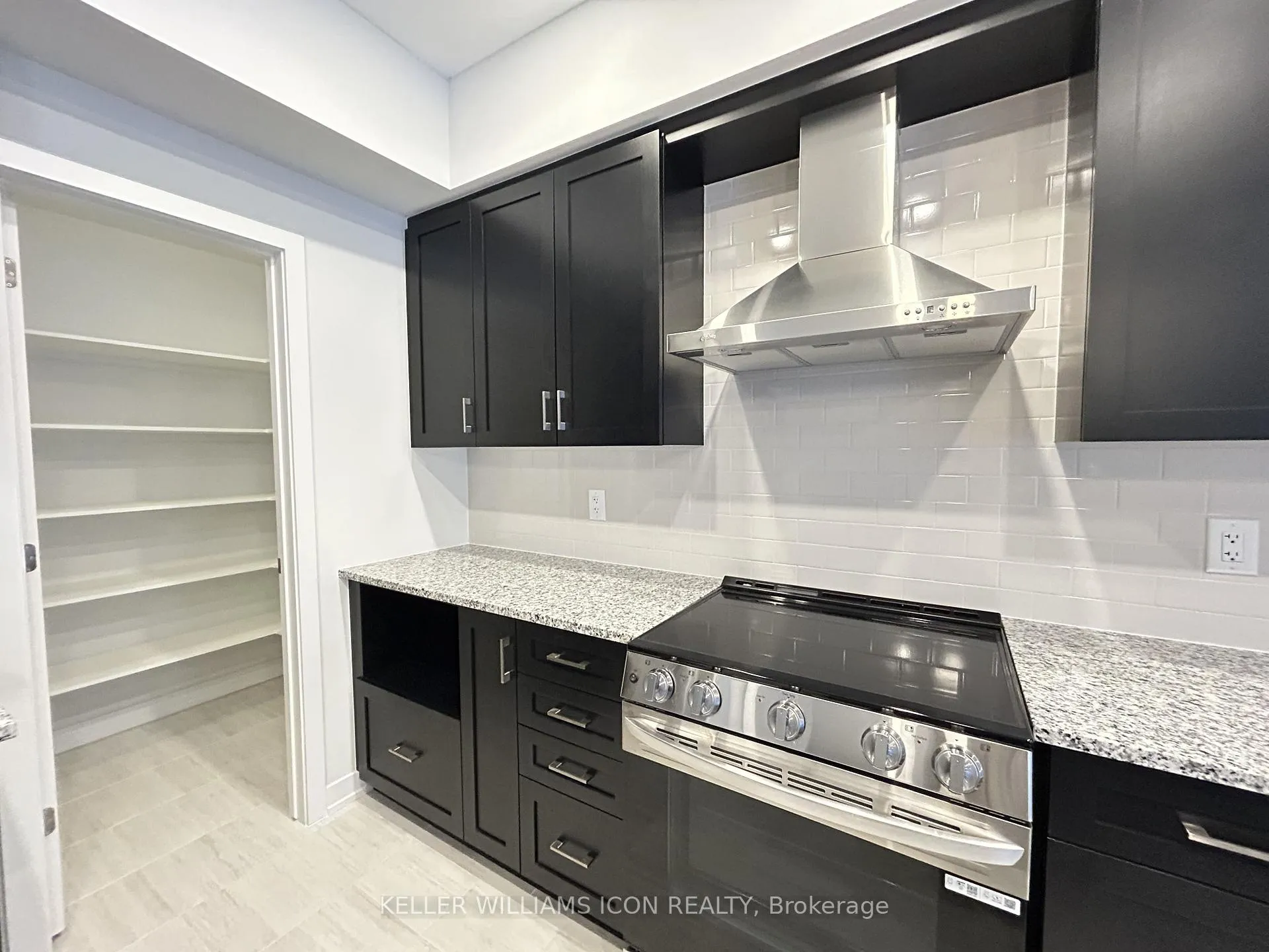 Photo 11 of 383 Mango Street, Ottawa, Riverside South/Gloucester Glen — HOMEH