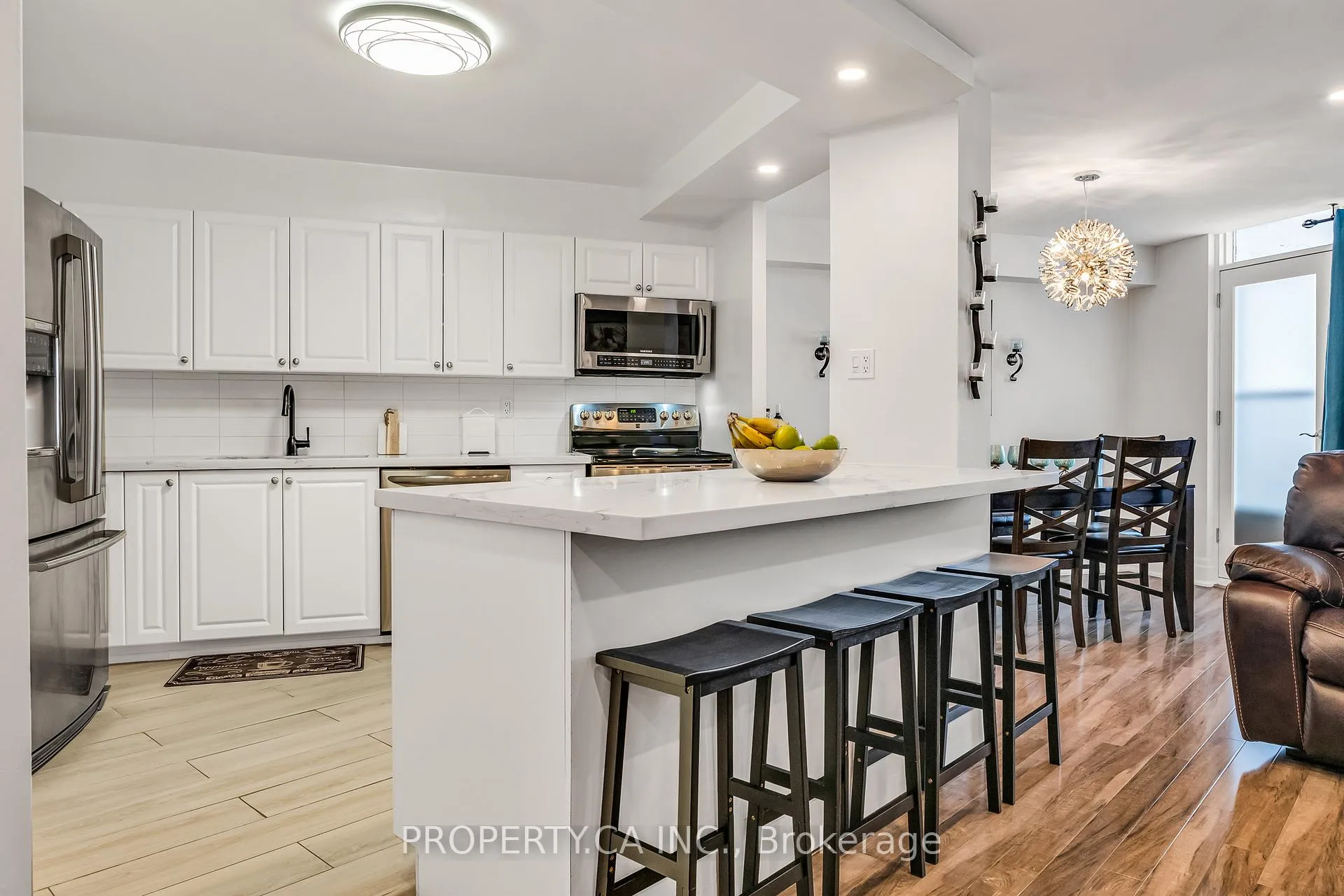 Photo 5 of Unit 1112, 20 Edgecliff Golfway, Toronto, Flemingdon Park — HOMEH