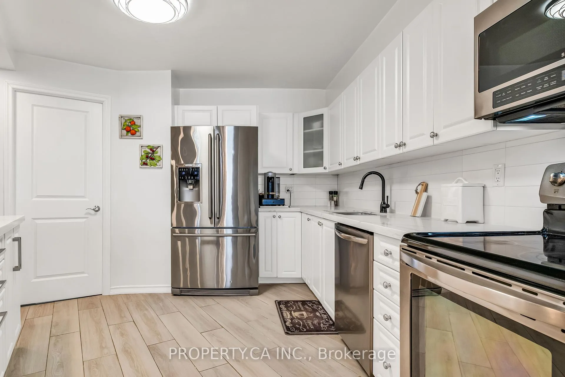 Photo 7 of Unit 1112, 20 Edgecliff Golfway, Toronto, Flemingdon Park — HOMEH
