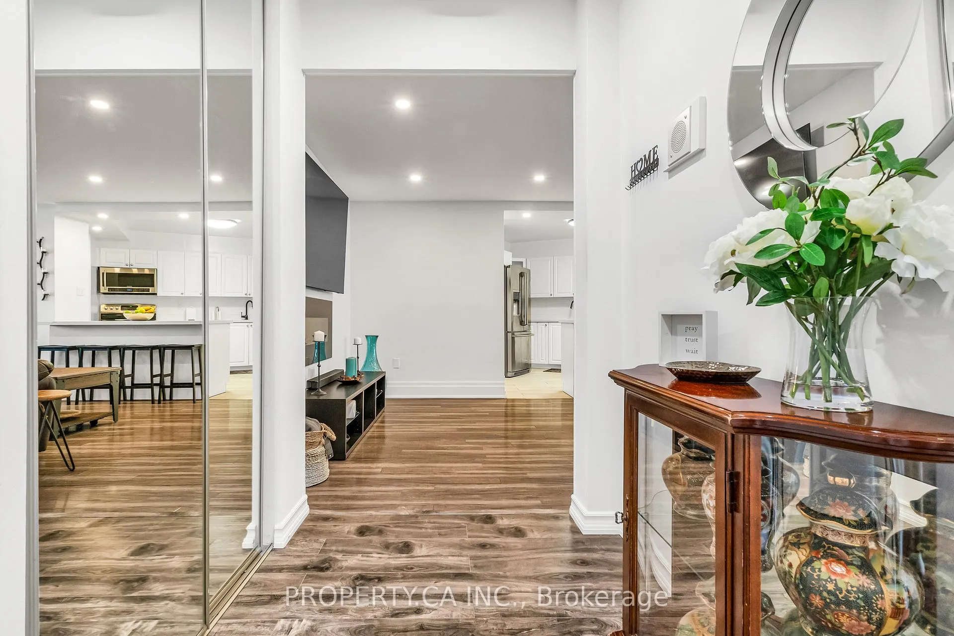 Photo 26 of Unit 1112, 20 Edgecliff Golfway, Toronto, Flemingdon Park — HOMEH