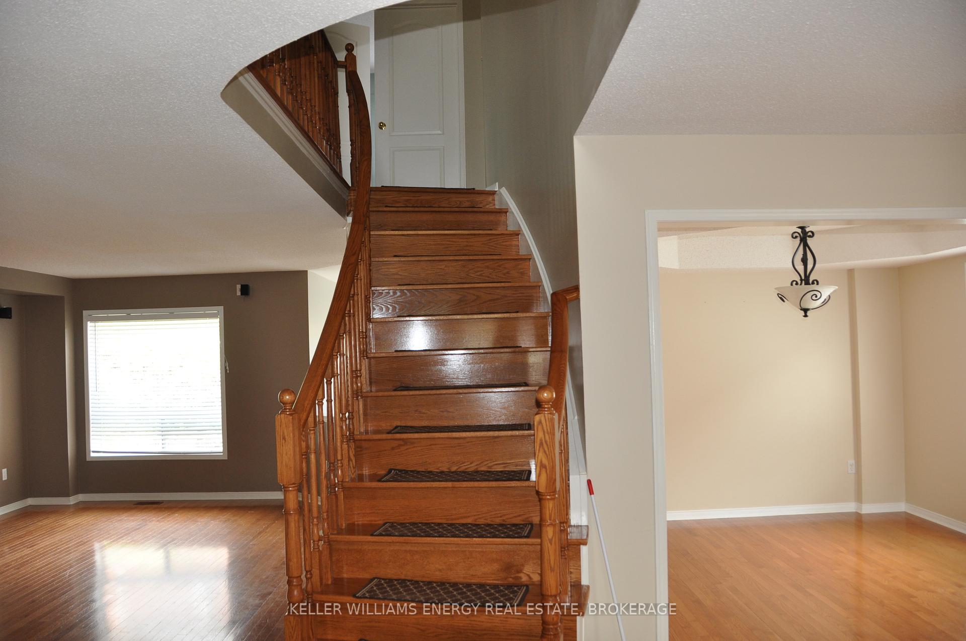 Photo 8 of 89 Bloom Avenue, Clarington, Newcastle — HOMEH