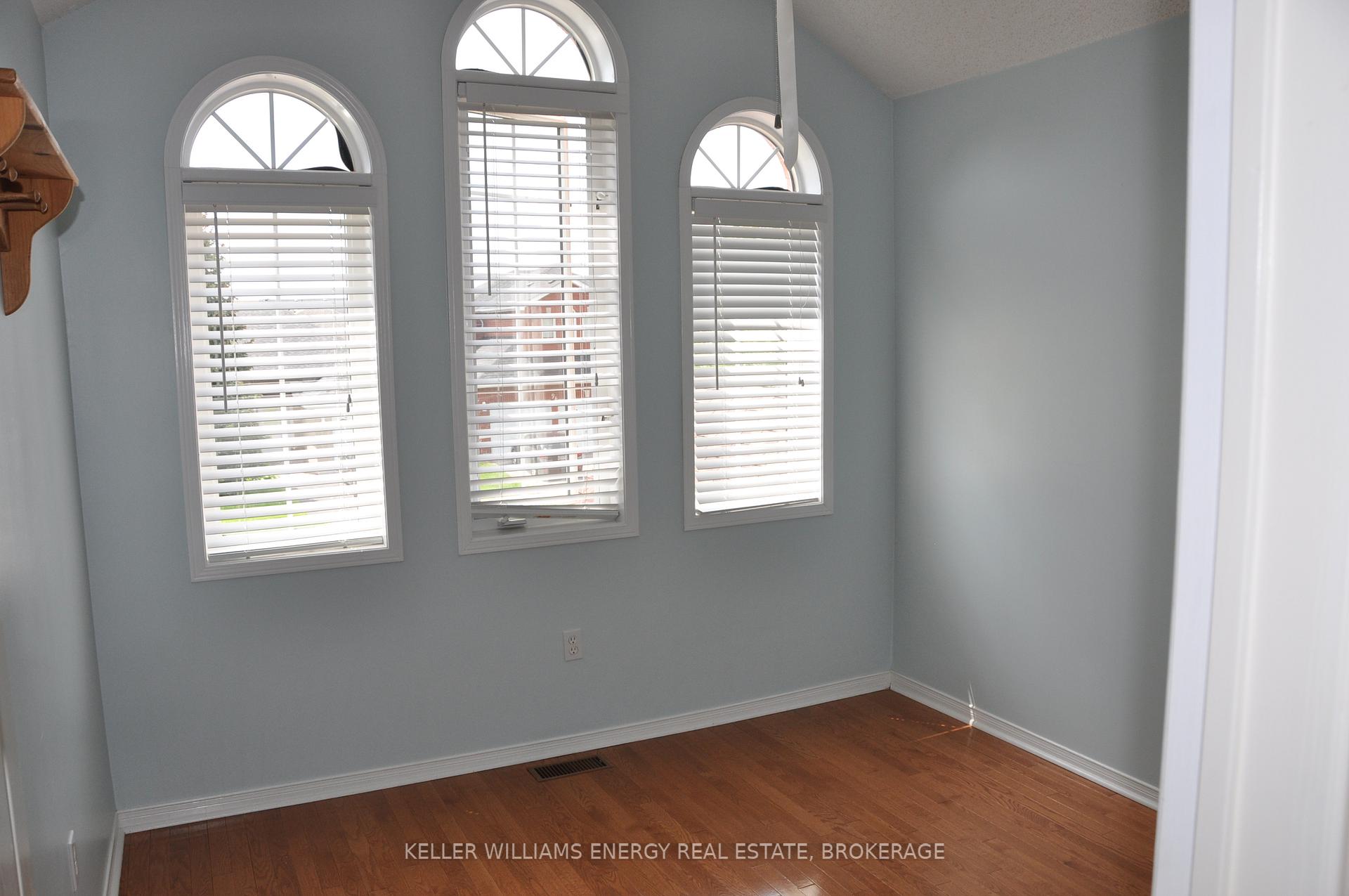 Photo 10 of 89 Bloom Avenue, Clarington, Newcastle — HOMEH