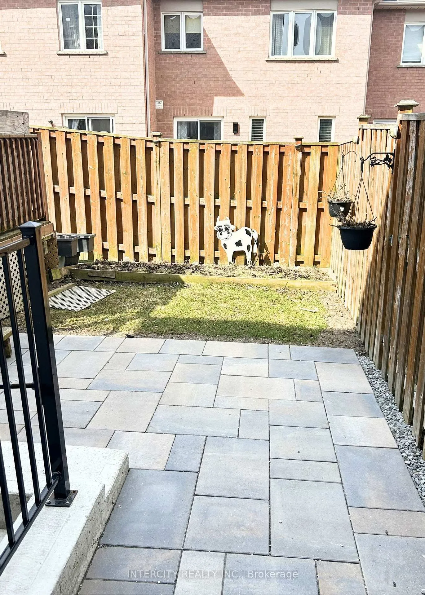 Photo 11 of Unit Basement, 30 Oak Park Crescent, Vaughan, Rural Vaughan — HOMEH