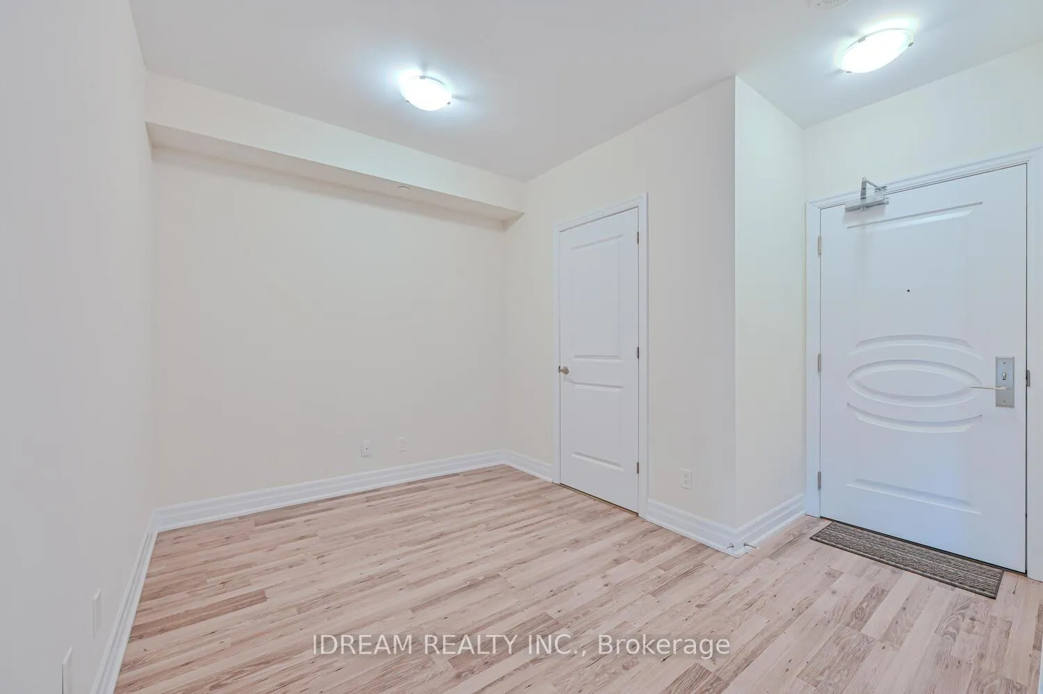 Photo 9 of Unit 518, 9085 Jane Street, Vaughan, Concord — HOMEH