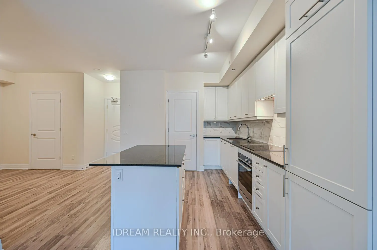 Photo 20 of Unit 518, 9085 Jane Street, Vaughan, Concord — HOMEH