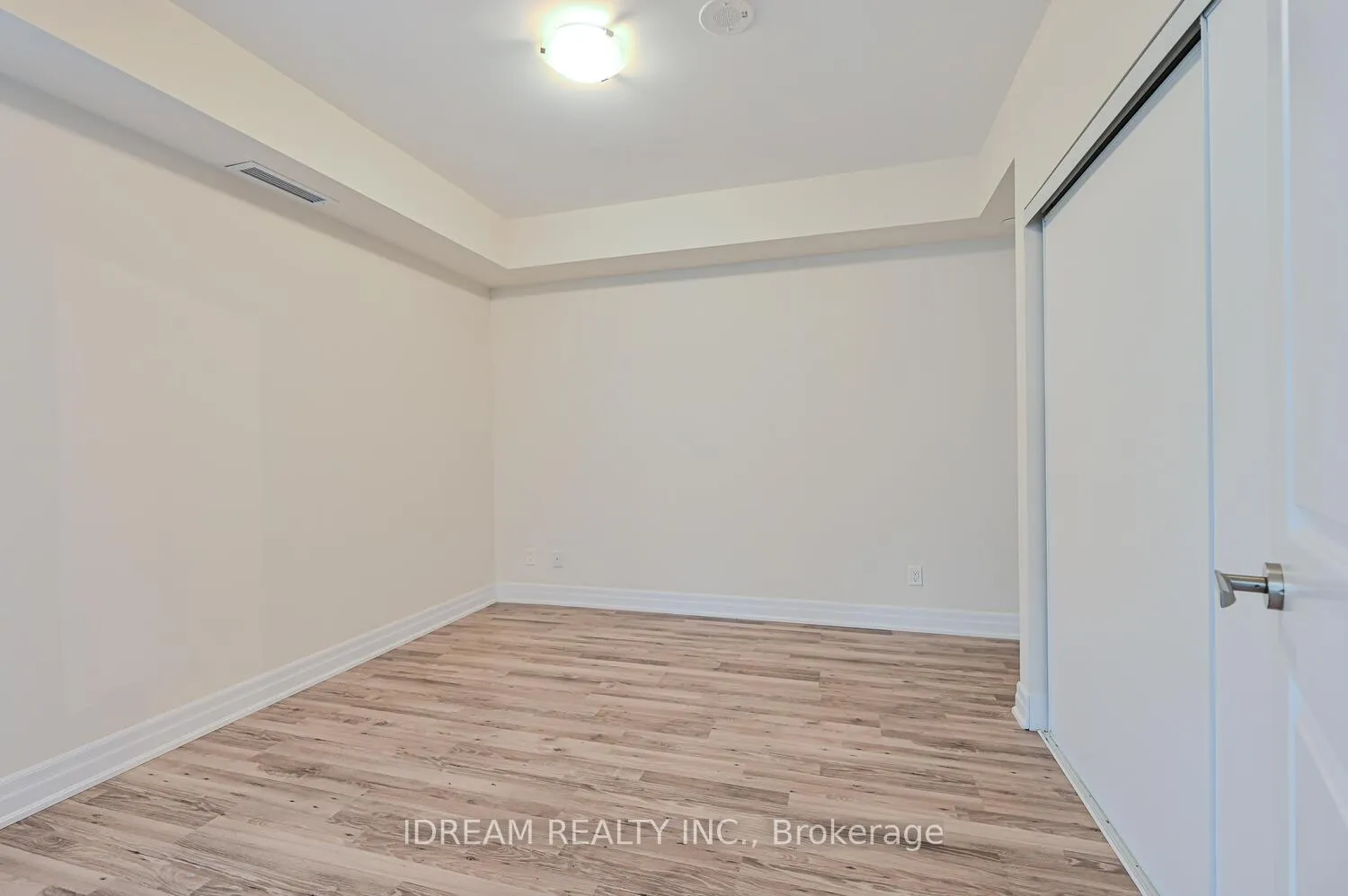 Photo 29 of Unit 518, 9085 Jane Street, Vaughan, Concord — HOMEH