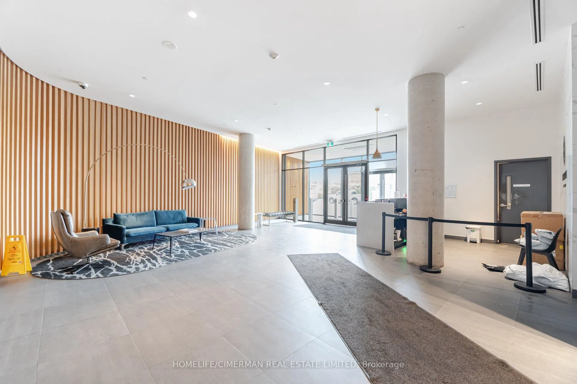 Photo 4 of Unit 405, 120 Varna Drive, Toronto, Englemount-Lawrence — HOMEH