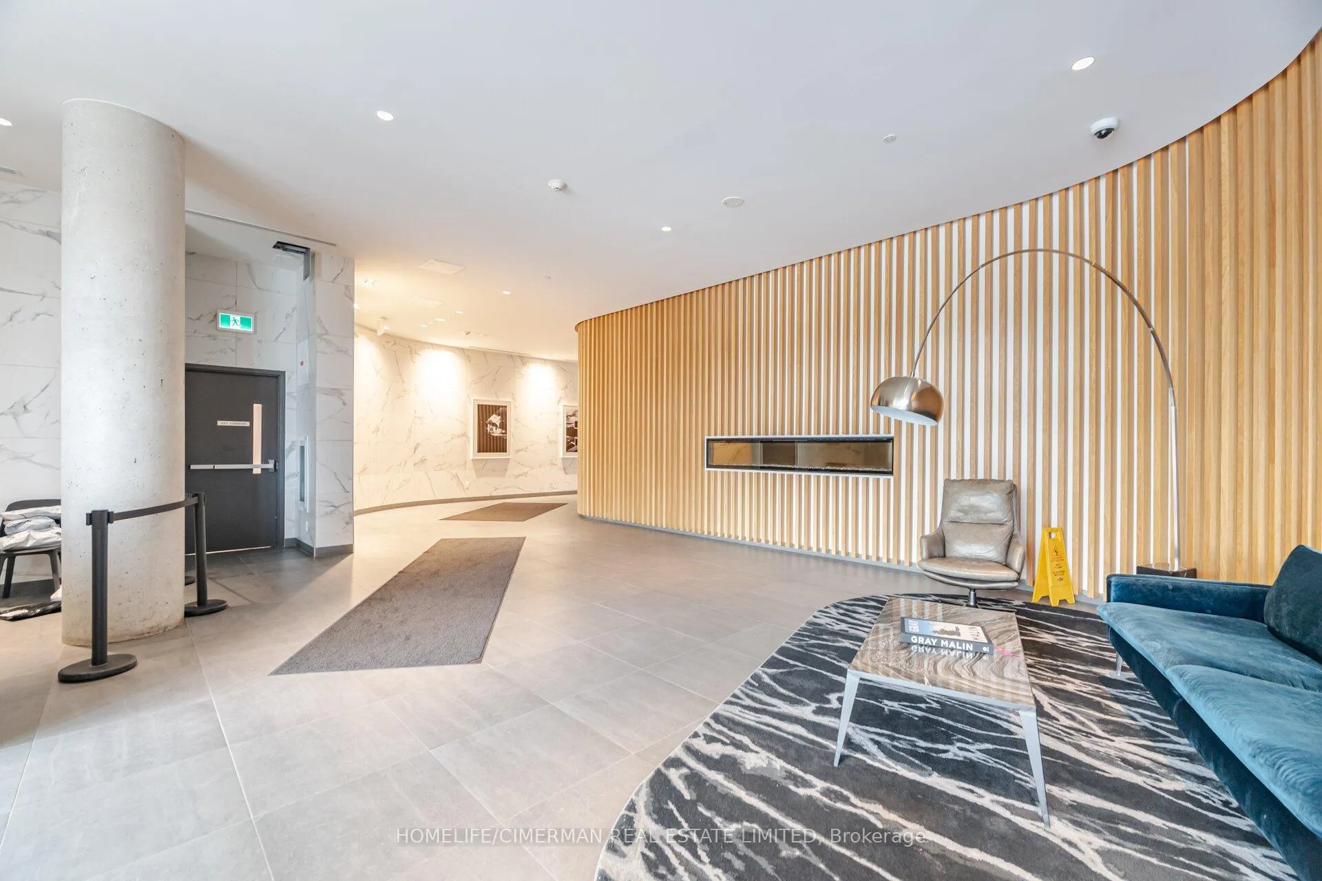 Photo 5 of Unit 405, 120 Varna Drive, Toronto, Englemount-Lawrence — HOMEH