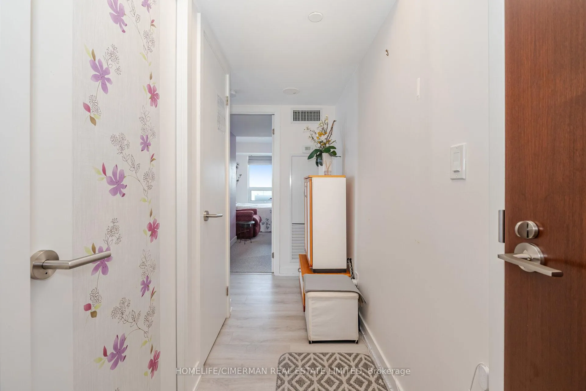 Photo 9 of Unit 405, 120 Varna Drive, Toronto, Englemount-Lawrence — HOMEH